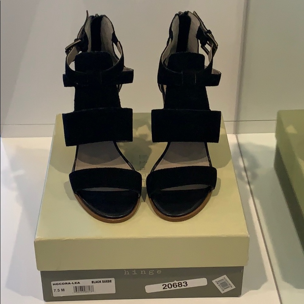 Hinge Cora Block Heel